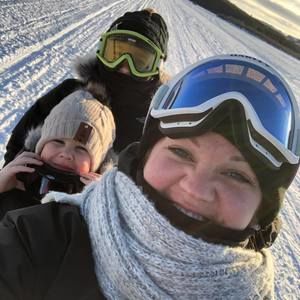 Meet your Posher, Dena-marie